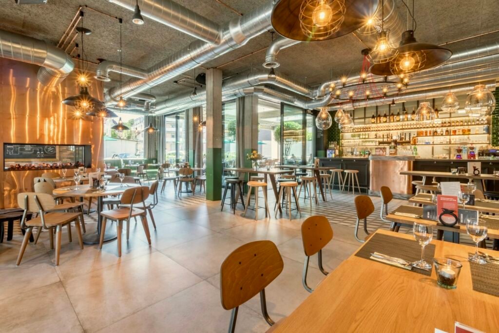 A New York restaurant dining room