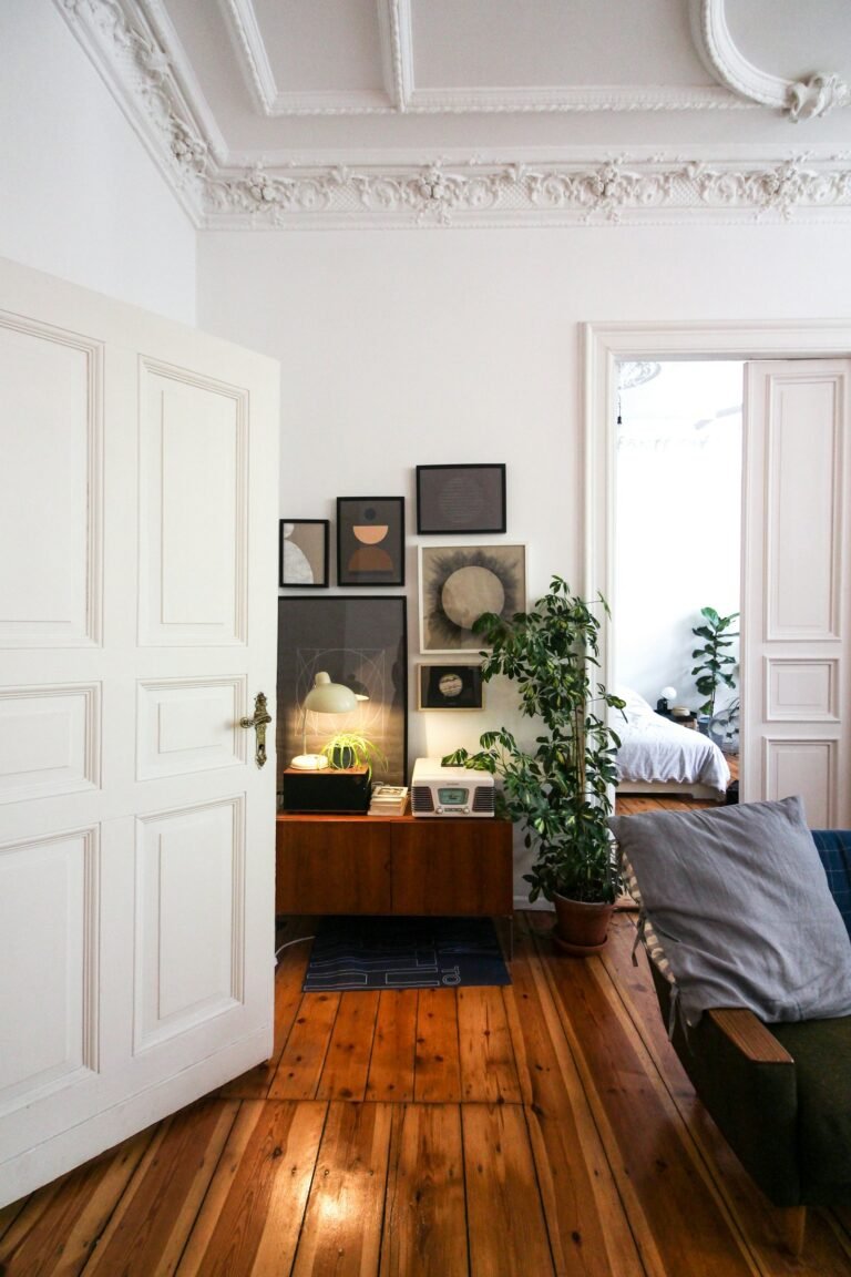 Classic traditional living room in an Upper East Side prewar co-op apartment
